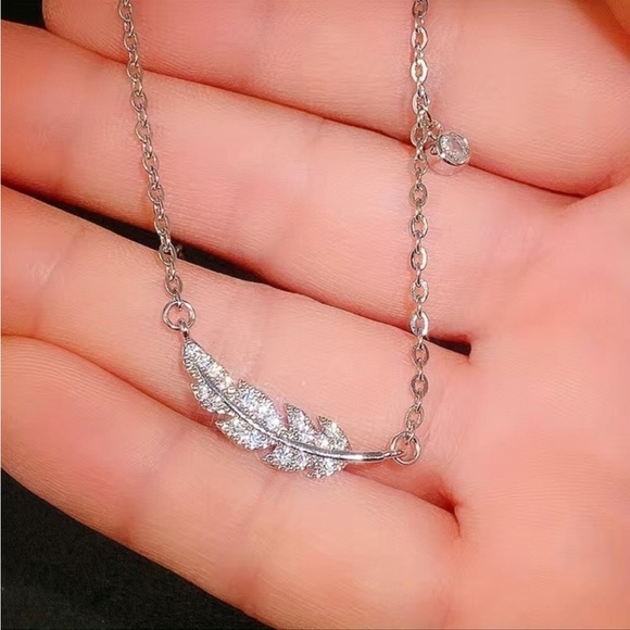 BOHEMIAN CRYSTAL ANGEL FEATHER WING 925 SILVER PENDANT CLAVICLE NECKLACE - Picture 2 of 6